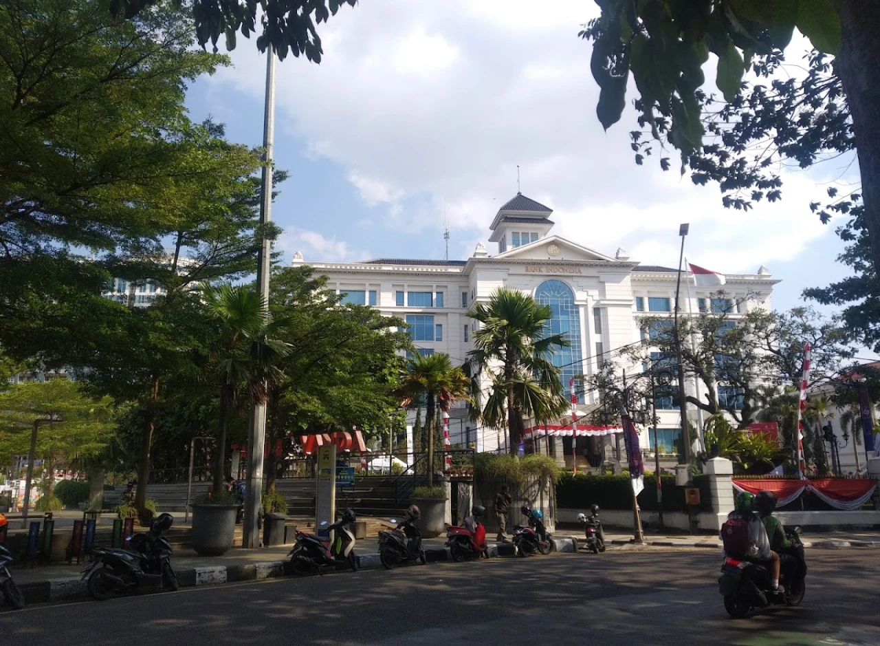Gaji Karyawan Bank Indonesia Berbagai Posisi Jabatan