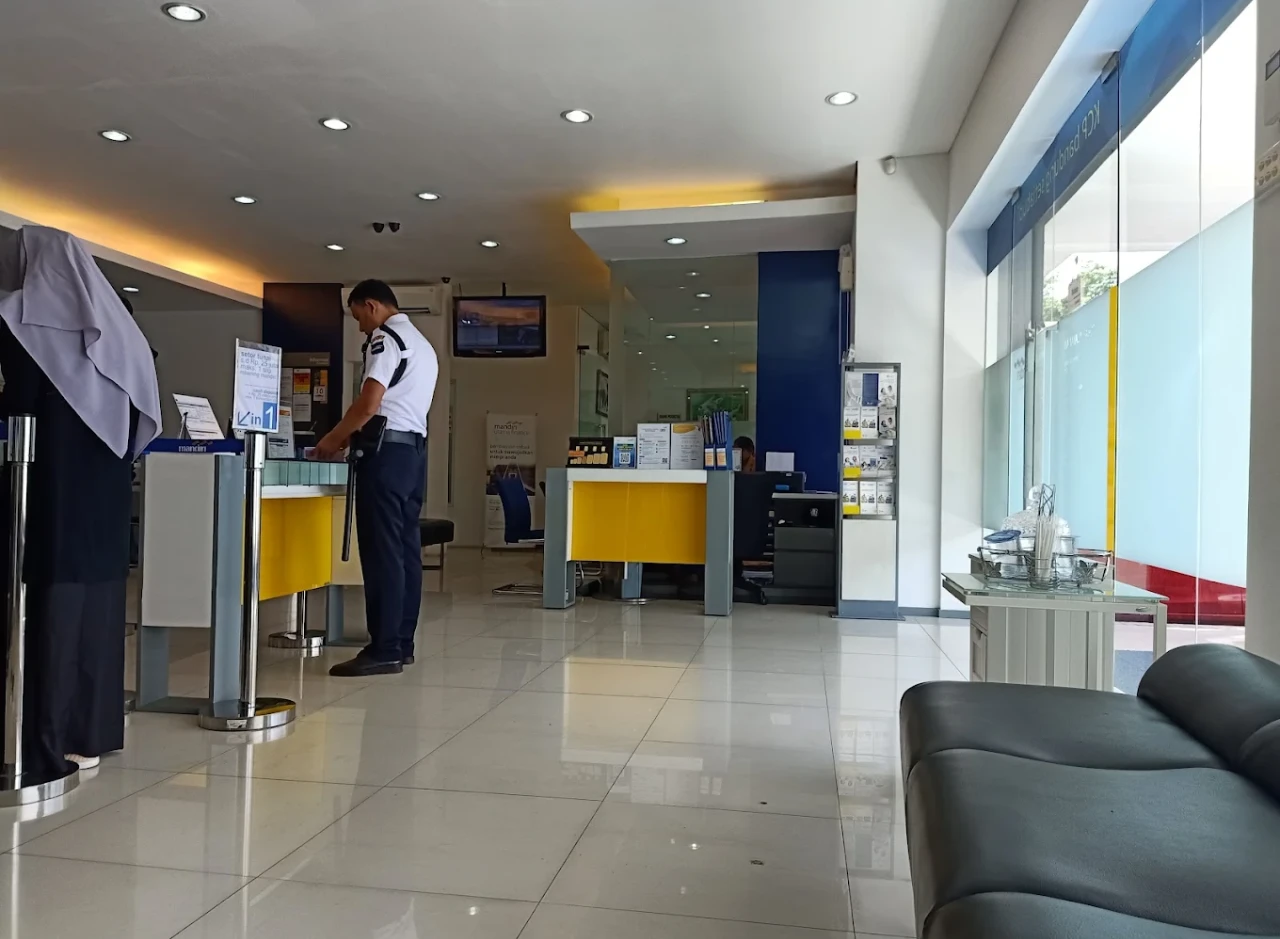 Gaji Karyawan Bank Mandiri Terbaru Semua Jabatan