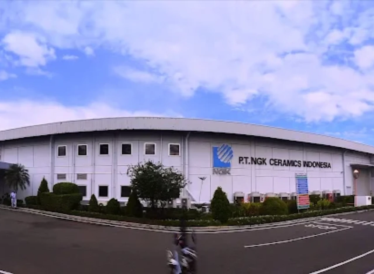 Daftar Gaji PT NGK Ceramics Indonesia Semua Jabatan