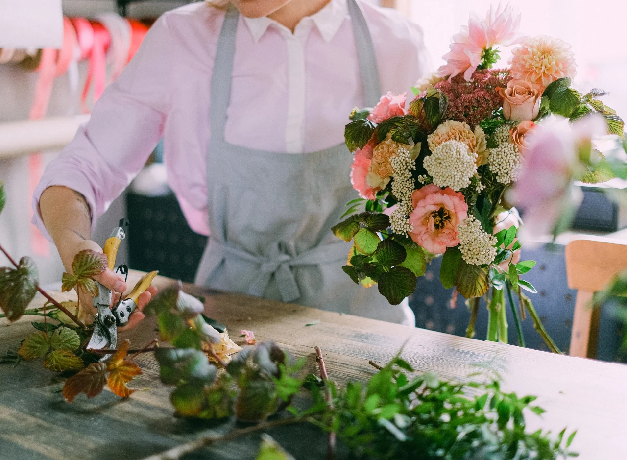 Athaya.co.id: Toko Bunga Standing Flower Bouquet untuk Wedding dan Ucapan Selamat Terbaik