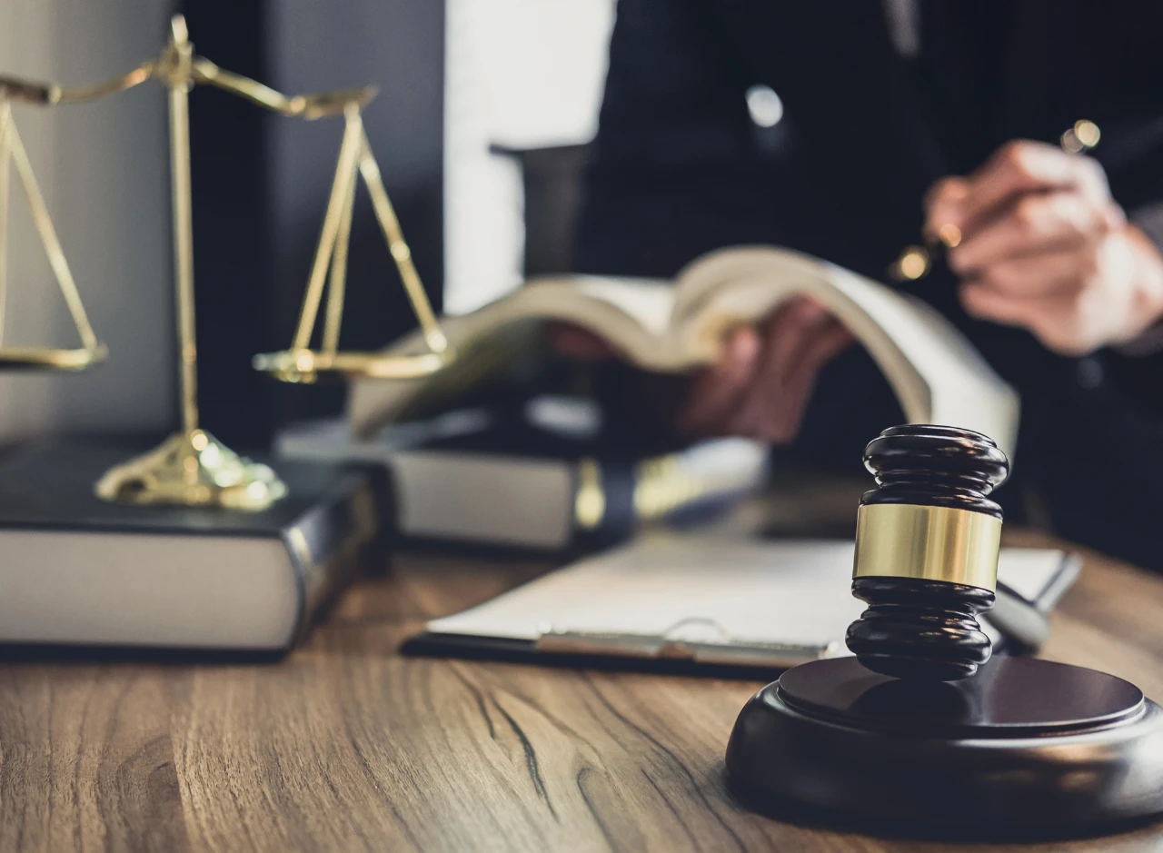 Daftar Gaji Advokat Muda Perbulan dan Magang