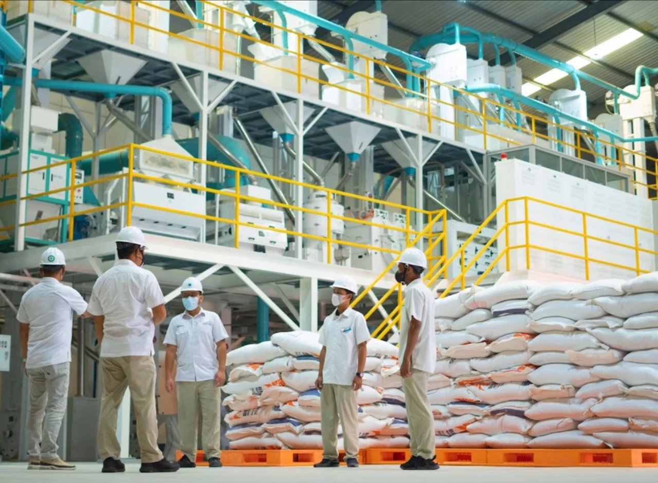 Gaji Karyawan Bulog Lulusan SMA/SMK, S1 Semua Posisi