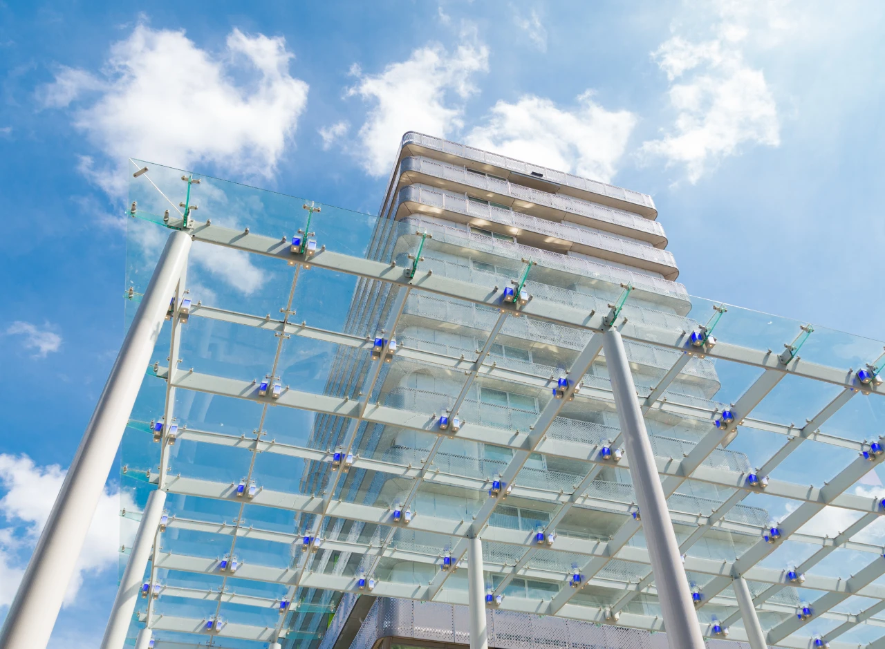 Rekomendasi Supplier Kaca dan Kontraktor ACP Jakarta Terpercaya