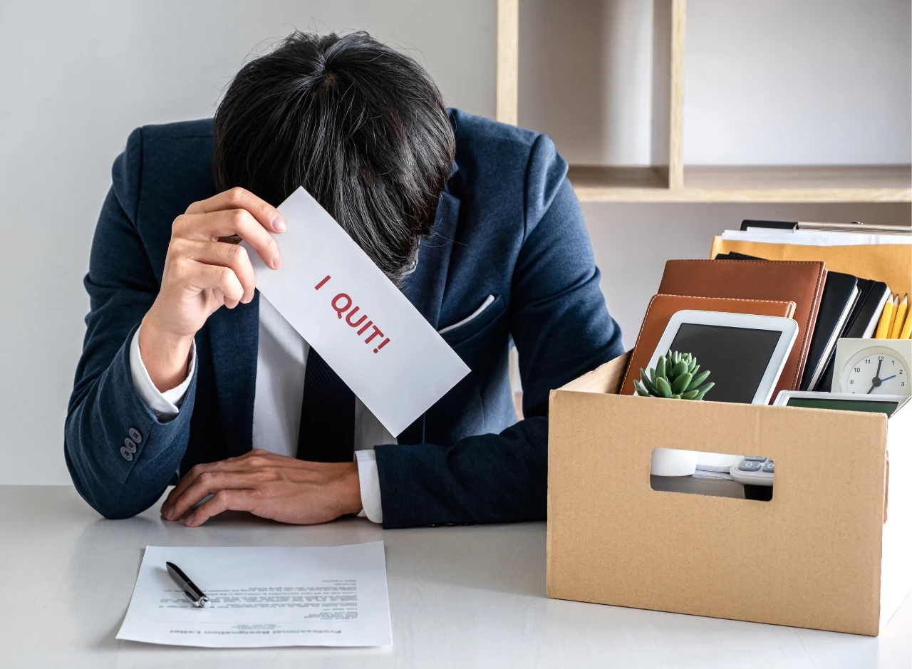 Uang Pisah Karyawan Resign Menurut UU Cipta Kerja