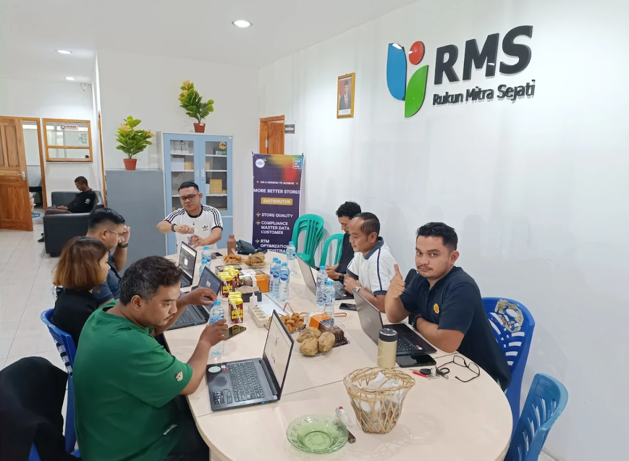 Gaji PT Rukun Mitra Sejati Terbaru Semua Posisi