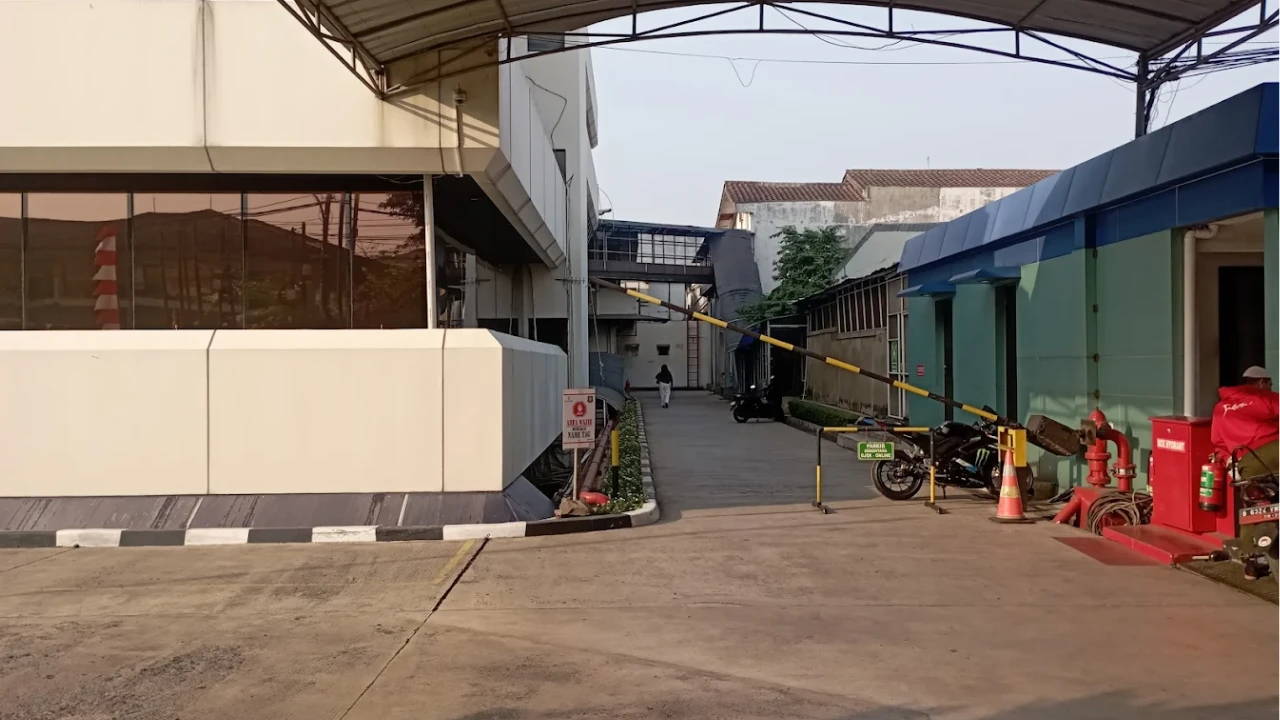 Daftar Gaji di PT Pharos Indonesia