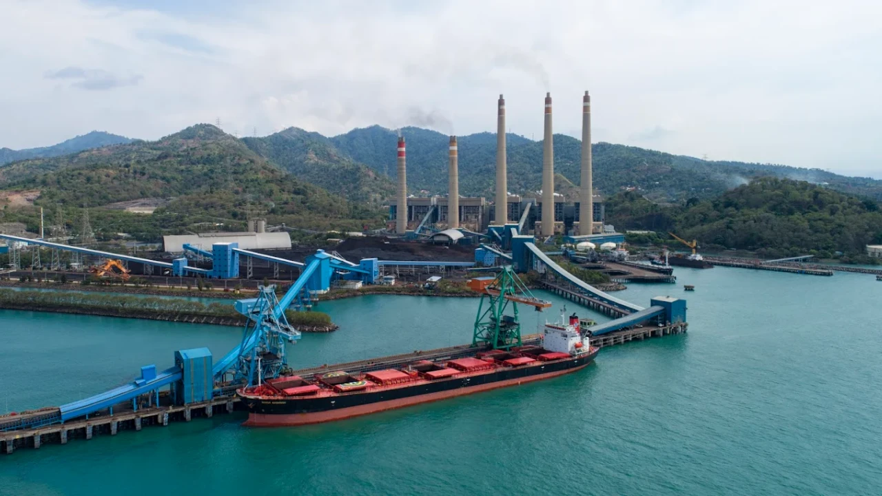 Gaji di PT Gurita Lintas Samudera Terbaru Semua Jabatan