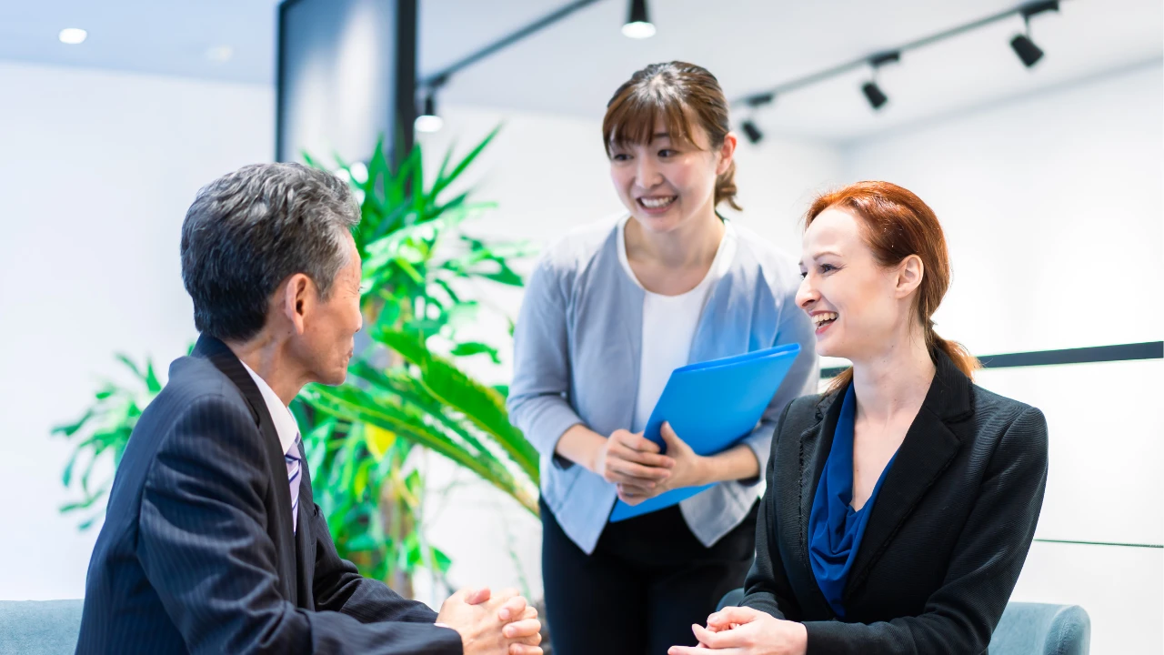 Peran Interpreter Profesional dalam Event Bisnis dan Pertemuan Internasional